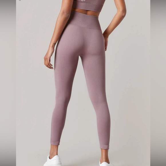 SHEIN Basics Matching Yoga Set in Mauve Purple - SIZE S - Picture 5 of 8